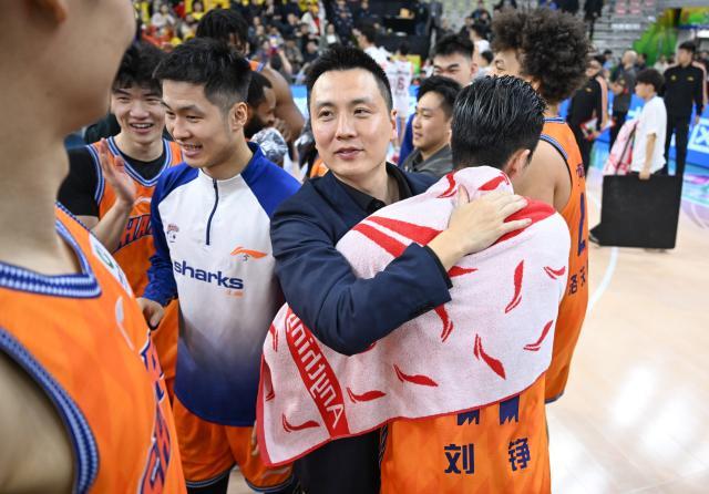 九游娱乐-【观察】时隔24年，上海又将“鲨”回巅峰？
